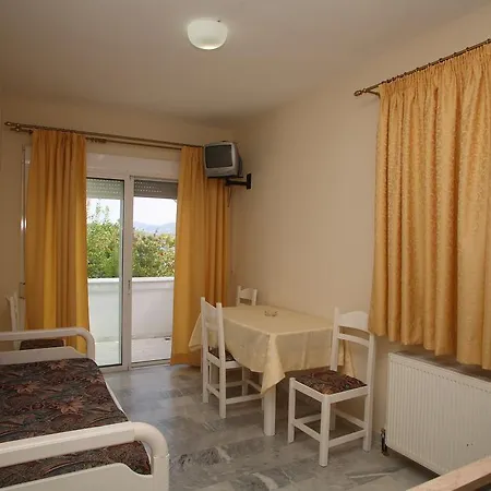 Aris Villas *