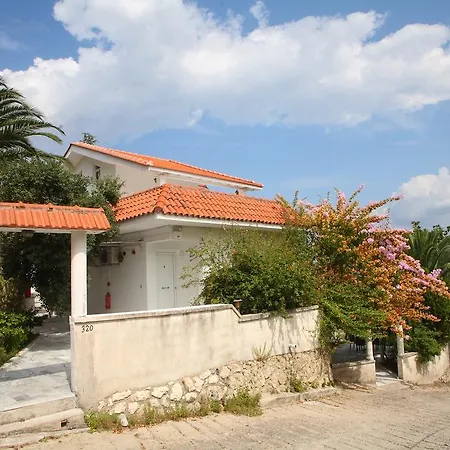 Appartamento Aris Villas